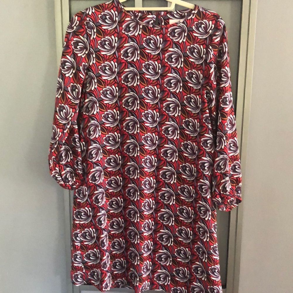 LOFT Long sleeve red floral print shift dress. Size XS
